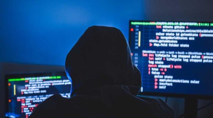 5 gjërat që nuk duhet t’ia tregoni kurrë inteligjencës artificiale! Ekspertët japin ALARMIN!