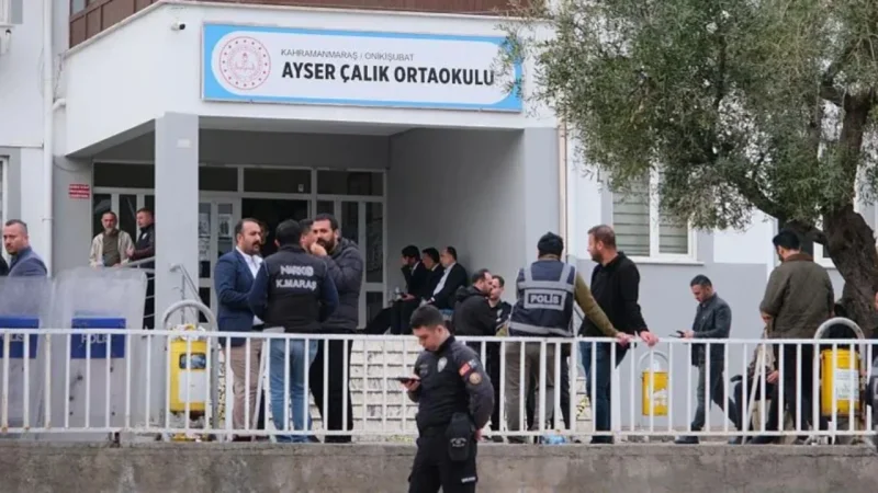 Nëntë të vdekur dhe dhjetëra të plagosur në dy shkolla në Turqi, policia: 162 të arrestuar, mbështetën sulmin duke…