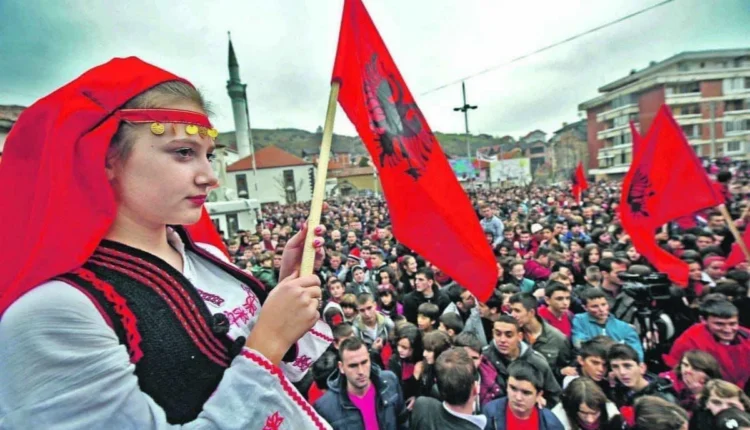 OKB: Popullsia botërore pritet të arrijë në 10 miliardë deri në vitin 2050. Bie numri i popullsisë ne Ballkan, Serbia në panik, Shqiperia dhe Kosova kanë filluar te shqetësohen