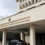 Bullgaria dënon ashpër djegien e automjeteve pranë ambasadës në Shkup: Akt agresioni i nxitur nga urrejtja