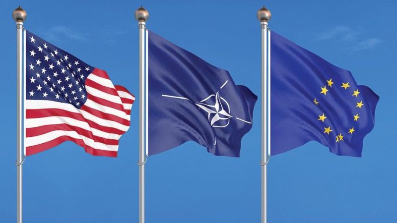 SHBA-të në bisedime për të zgjeruar vendosjen e armëve bërthamore në Evropë