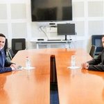 LVV e LDK pezullojnë bisedimet për presidentin